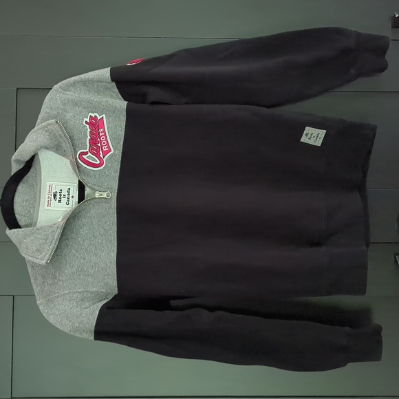 Roots 1/4 zip sweatshirt - Picture 1 of 3